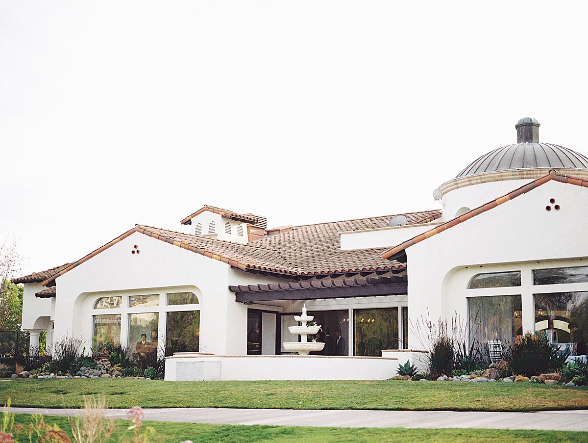 Exterior of Sterling Hills Golf Club wedding venue in Camarillo, California.